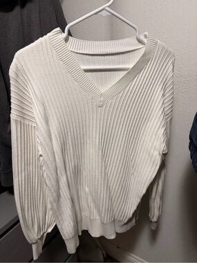 PRICED TO SELL! MAKE AN OFFER! 
LOFT Ivory Ribbed V-Neck Sweater